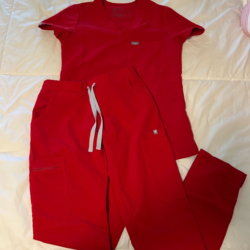 Winning red figs size xxs